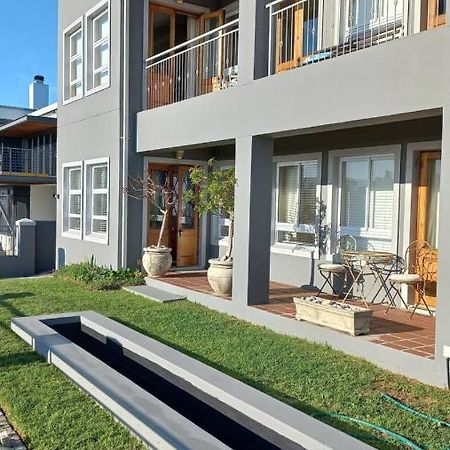 Oppikoppi De Kelders Hotel Екстериор снимка