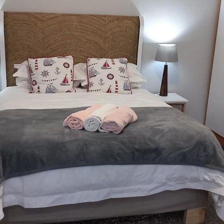 Oppikoppi De Kelders Hotel Екстериор снимка