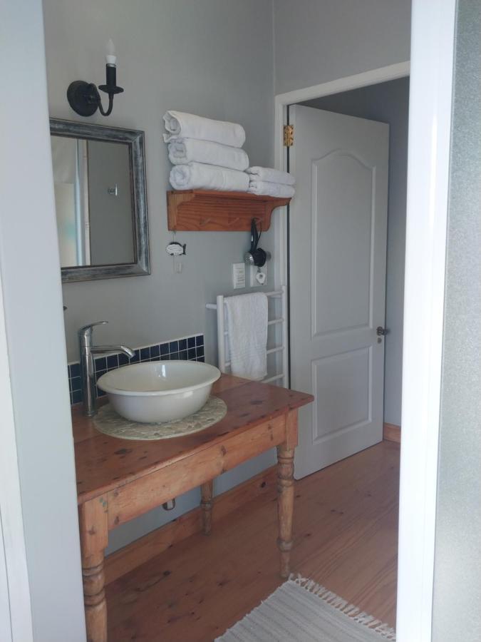 Oppikoppi De Kelders Hotel Екстериор снимка